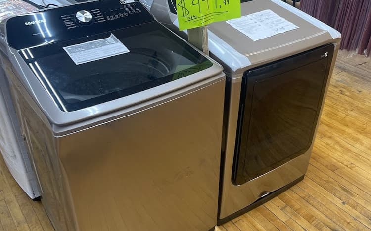 Bargain Deals storefront