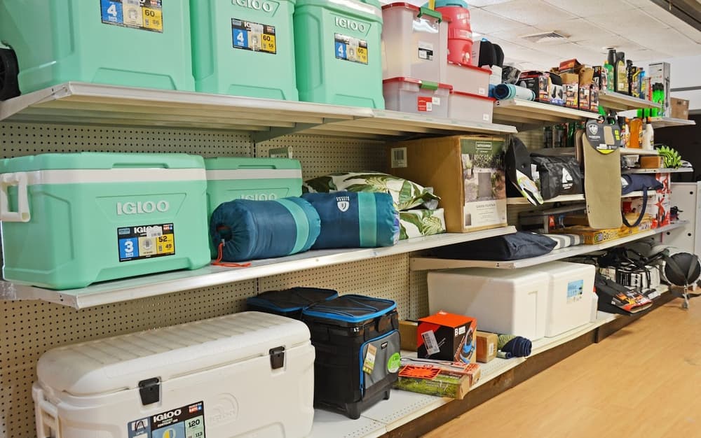 Bin Hop'n Bargain Shop'n storefront