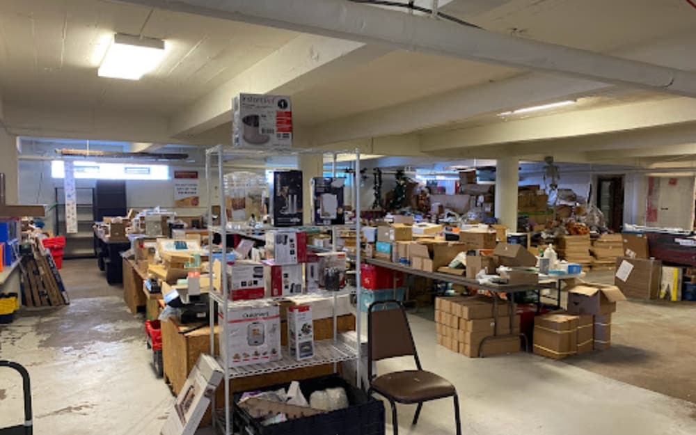 Liquidation Warehouse storefront