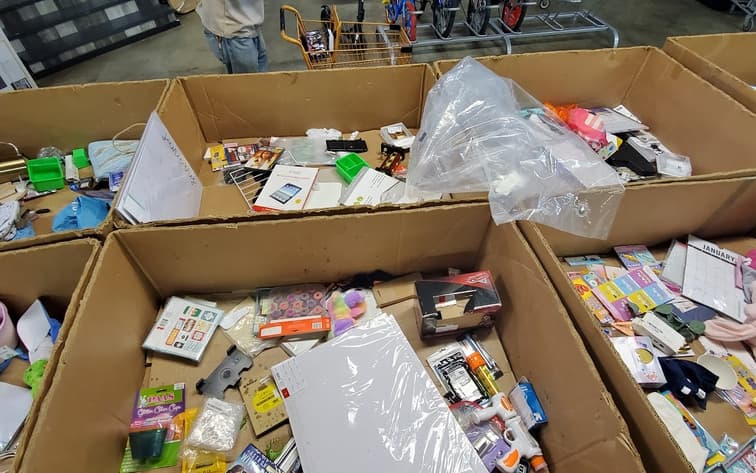 Loadz Liquidation Station storefront