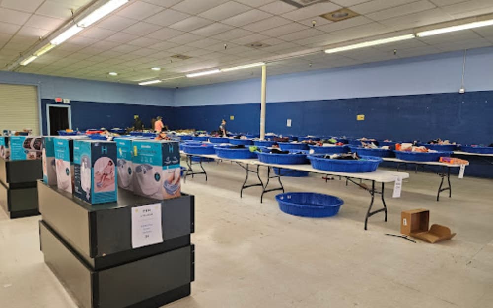 Rainbum Liquidation & Bin Store storefront