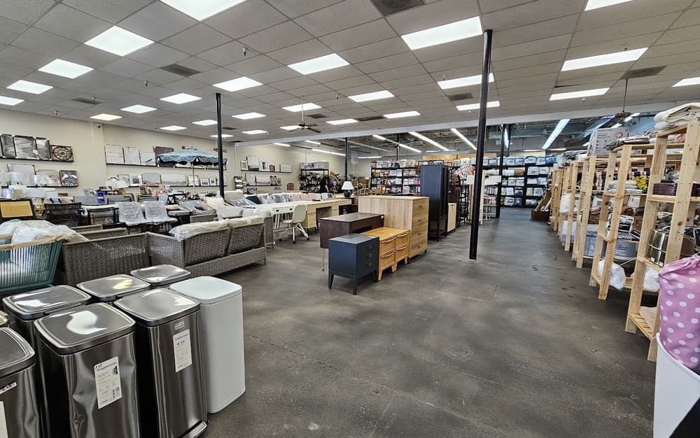 The Bins Clothes storefront