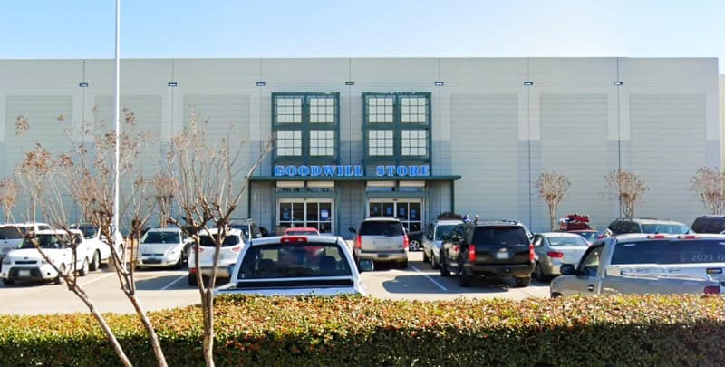 Goodwill Outlet Dallas storefront