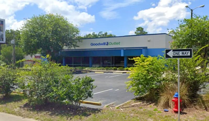 Goodwill Outlet Ocala storefront
