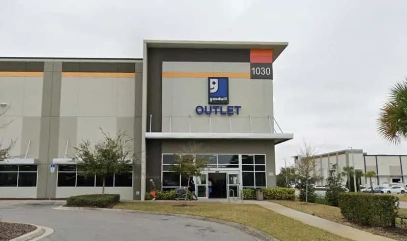 Goodwill Outlet Orlando (Crews Commerce Dr) storefront