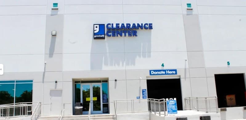 Goodwill Outlet San Antonio storefront