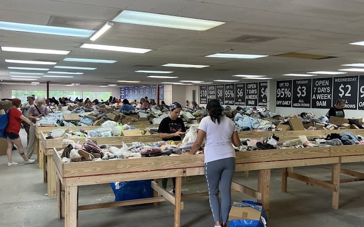 Big Box Bins storefront