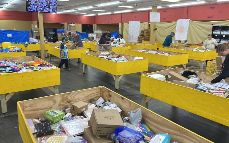 Discount Days storefront