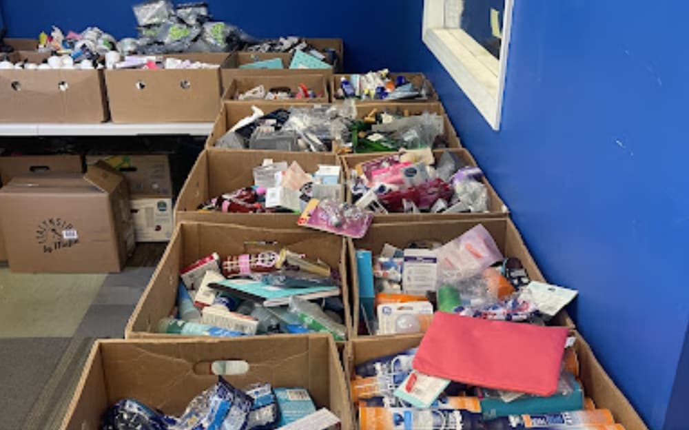 Lucky's Bin Buy storefront