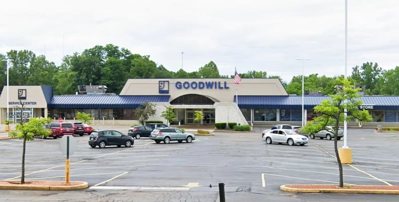 Goodwill Outlet Akron storefront