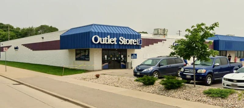 Goodwill Outlet Appleton storefront