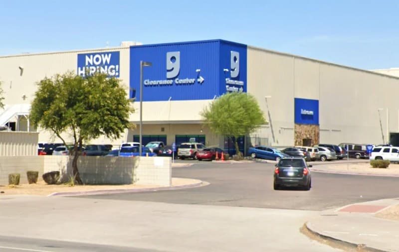 Goodwill Outlet Phoenix storefront