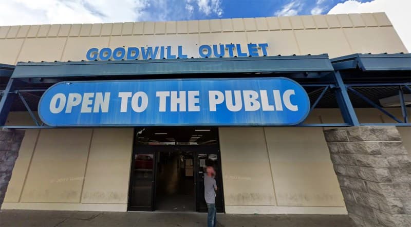 Goodwill Outlet Reno storefront